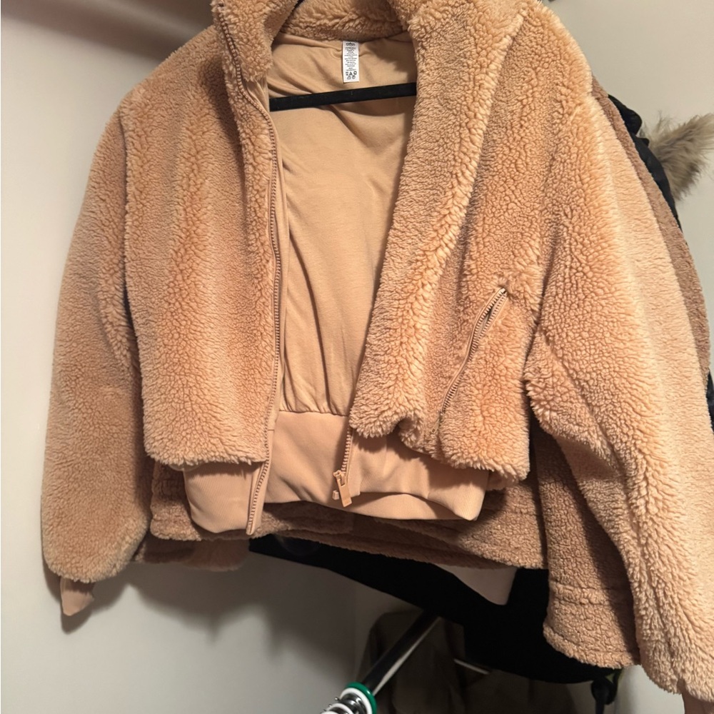 ALO Yoga Cozy Tan Teddy Jacket
